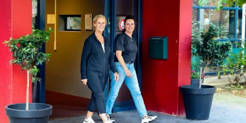 Jolanda en Jennifer bij ViVa! Westerheem